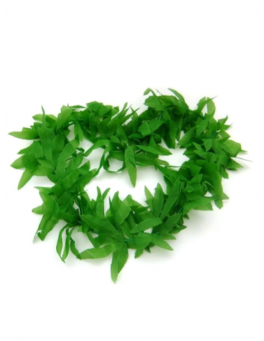 Green leaf necklace