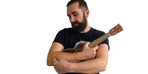 Come tenere l’ukulele: il segreto per suonare libero e senza sforzo